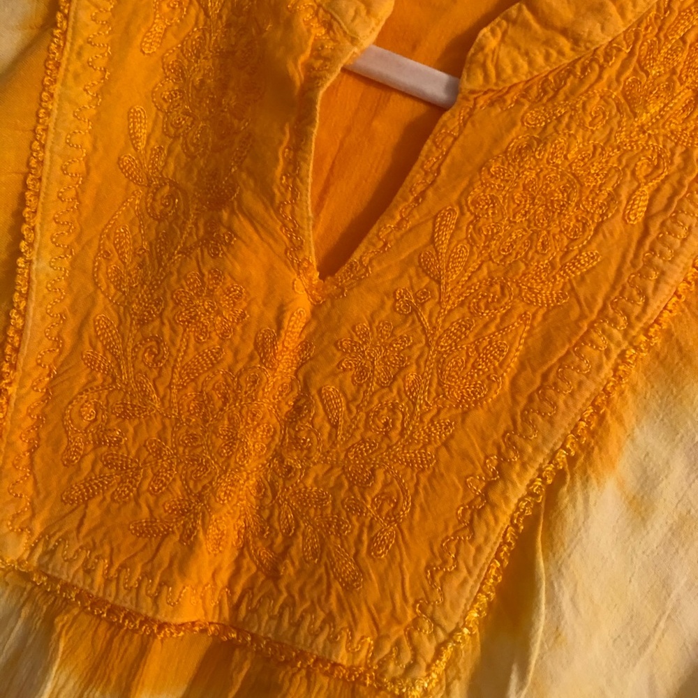 Sunny top - Picture 2 of 2